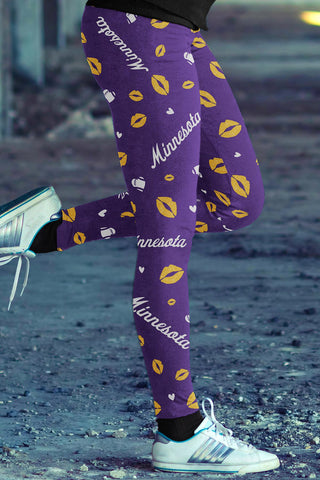 Image of MIN FB Lovin Kisses Leggings