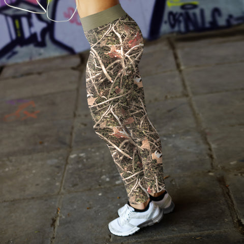 Image of Hunting Leggings Realistic Branches and Leaves Camo
